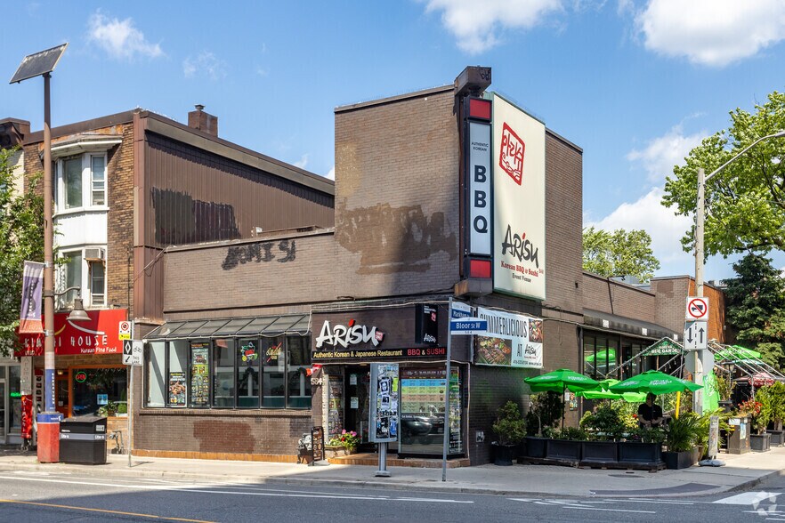 Primary Photo Of 584 Bloor St W, Toronto Restaurant For Sale