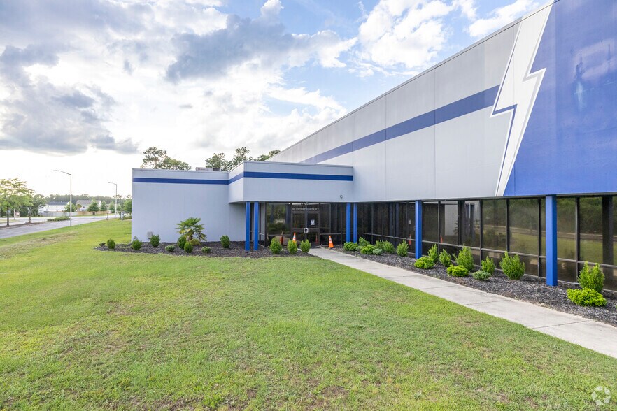 More Photos Of 101 Enterprise Pky, West Columbia Distribution For Sale