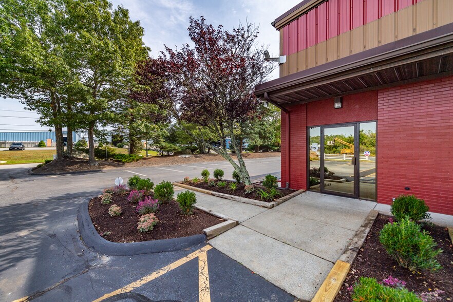More Photos Of 5 Industrial Dr, Mattapoisett Warehouse For Sale