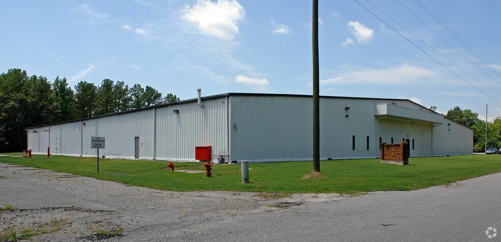 More Photos Of 109 Gelo Rd, Rocky Mount Manufacturing For Lease