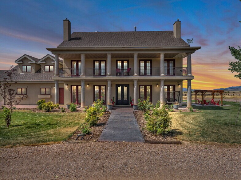 Primary Photo Of 135 E 200 N, Kanosh Hospitality For Sale