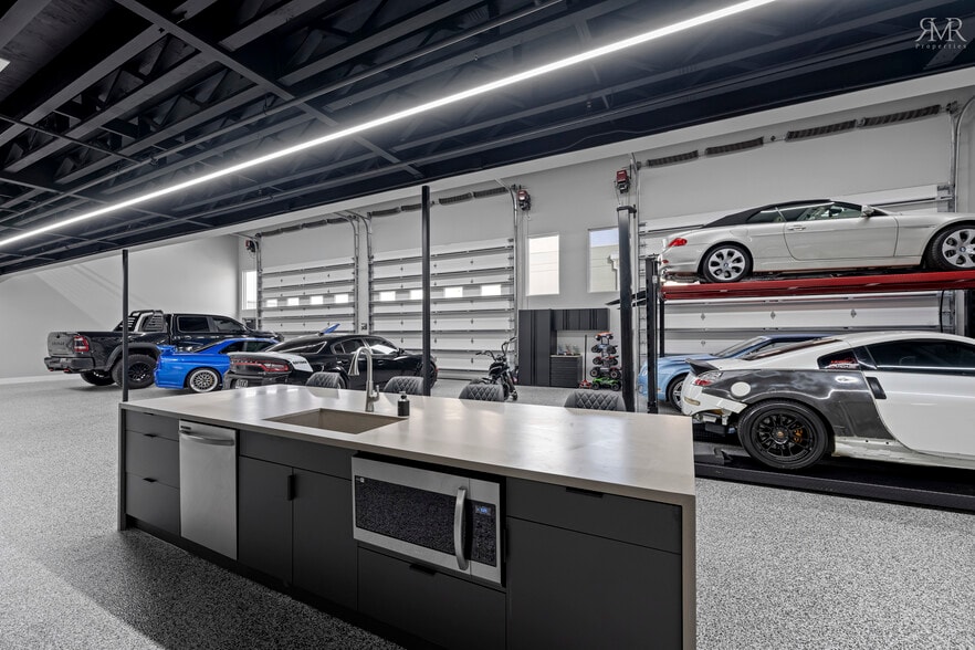More Photos Of 1435 FM 1463 Rd, Katy Showroom For Sale