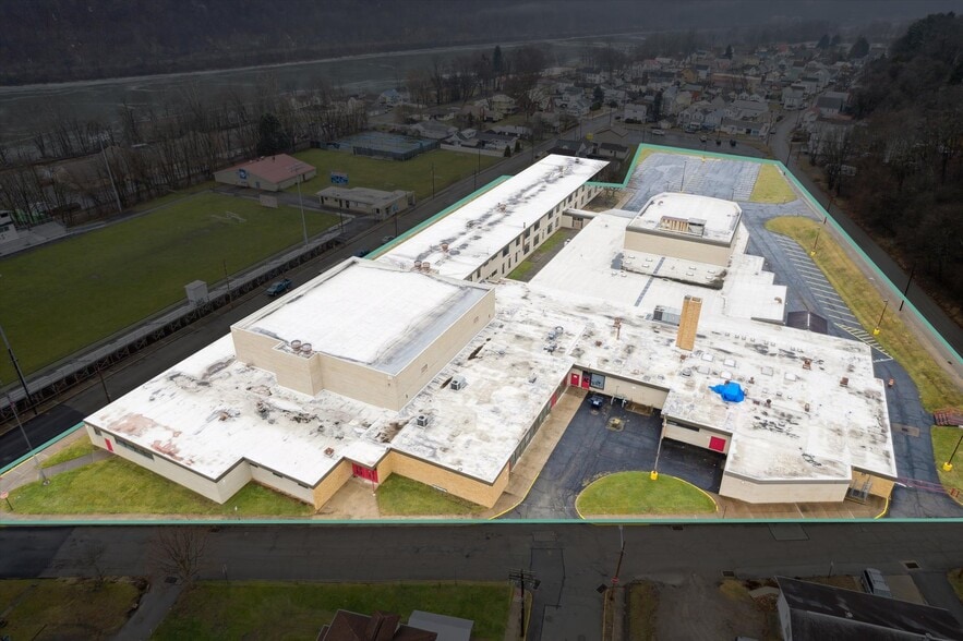 More Photos Of 1200 Orr Ave, Kittanning Schools For Sale