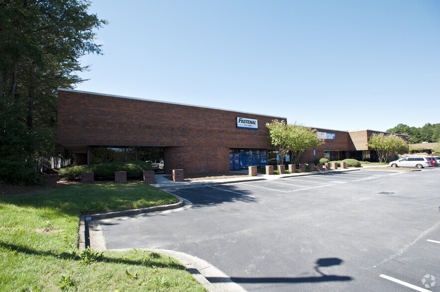 More Photos Of 6230 Regency Pky, Norcross Unknown For Lease