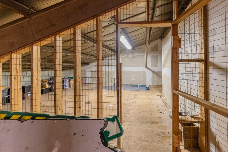 More Photos Of 447 Broadway, Ulster Park Office For Sale