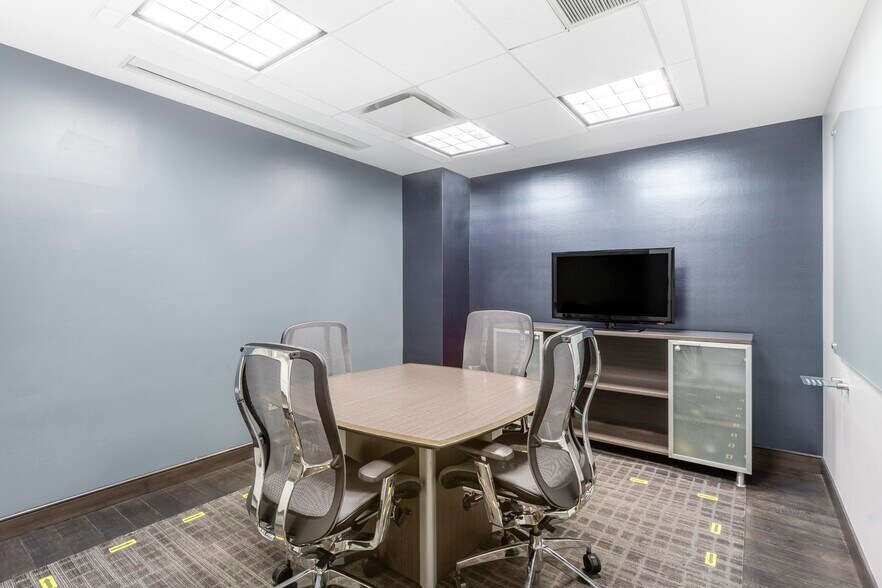 More Photos Of 845 Third Ave, New York Office For Lease