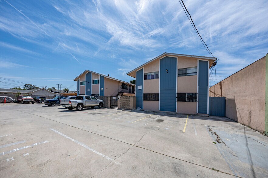 More Photos Of 436 E Market St, Long Beach Apartments For Sale