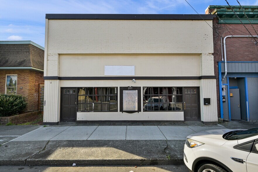 More Photos Of 205 Ferry St, Sedro Woolley General Retail For Sale