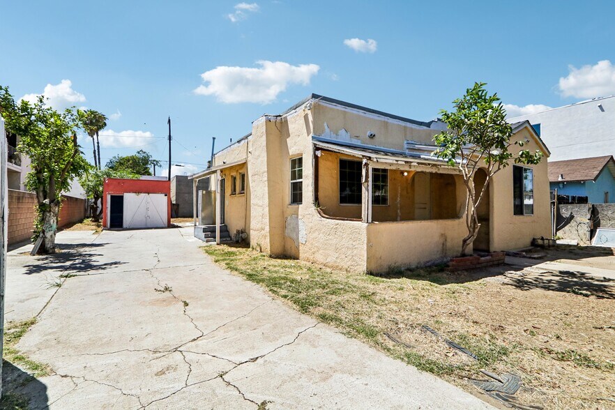 More Photos Of 7315 Woodley Ave, Van Nuys Land For Sale