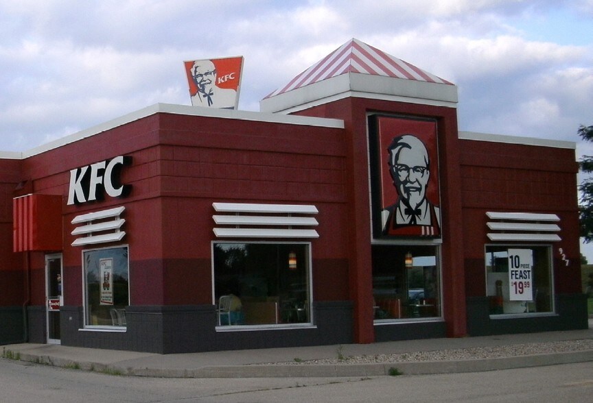 Primary Photo Of 927 W Jackson St, Morton Fast Food For Sale