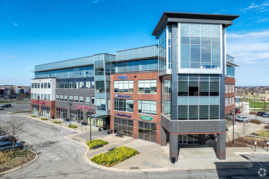 More Photos Of 5550 Wild Rose Ln, West Des Moines Coworking Space