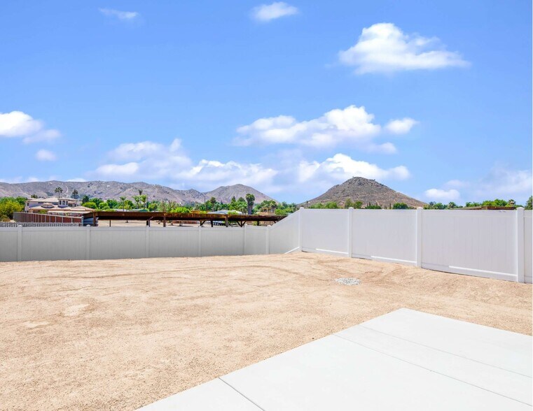 More Photos Of 5824 Persepolis Ct, Riverside Multifamily For Sale