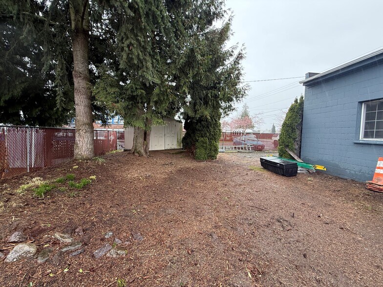 More Photos Of 22 49th St NE, Auburn Distribution For Sale