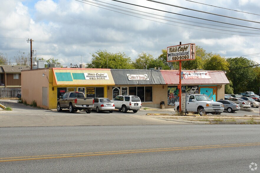 More Photos Of 5619-5625 Evers Rd, San Antonio General Retail For Sale