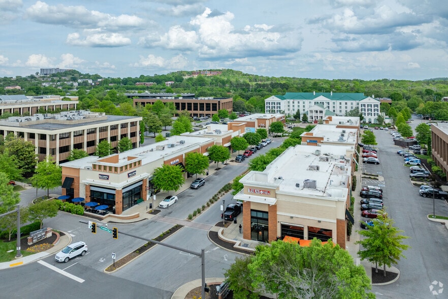 More Photos Of 111 Westwood Pl, Brentwood Office For Lease