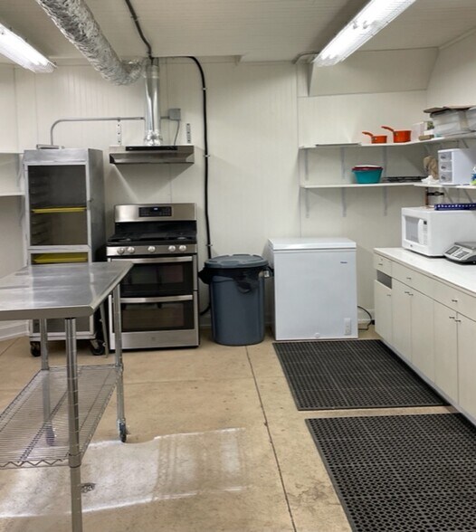 More Photos Of 233 5th St, Lacon Storefront Retail Residential For Sale
