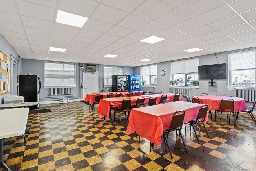 More Photos Of 9 Grimes St, Buffalo Industrial For Sale