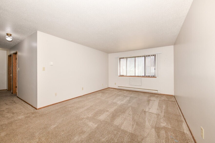 More Photos Of 11513 Brown Deer Rd W, Milwaukee Apartments For Sale