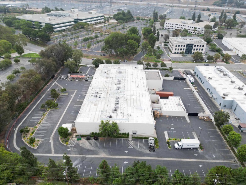 More Photos Of 2001 Saturn St, Monterey Park Light Distribution For Sale