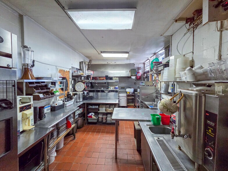 More Photos Of 436-442 Uluniu St, Kailua Storefront Retail Office For Lease