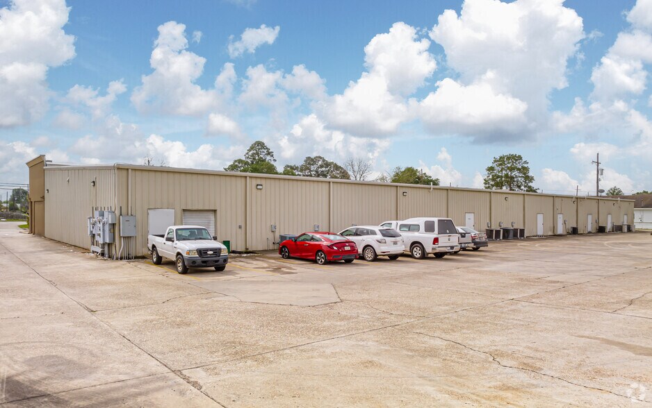 More Photos Of 58630 Belleview Dr, Plaquemine Freestanding For Sale