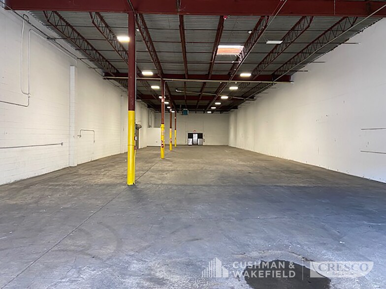 More Photos Of 4800 Van Epps Rd, Brooklyn Heights Warehouse For Lease