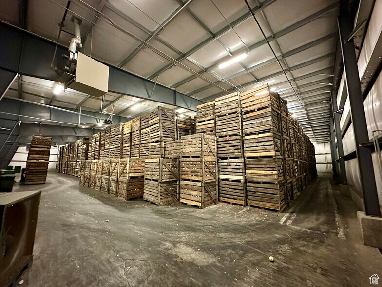 More Photos Of 848 S 2000 W, Syracuse Unknown For Lease