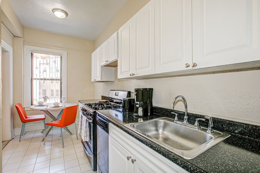More Photos Of 1616 16th St NW, Washington Apartments For Sale
