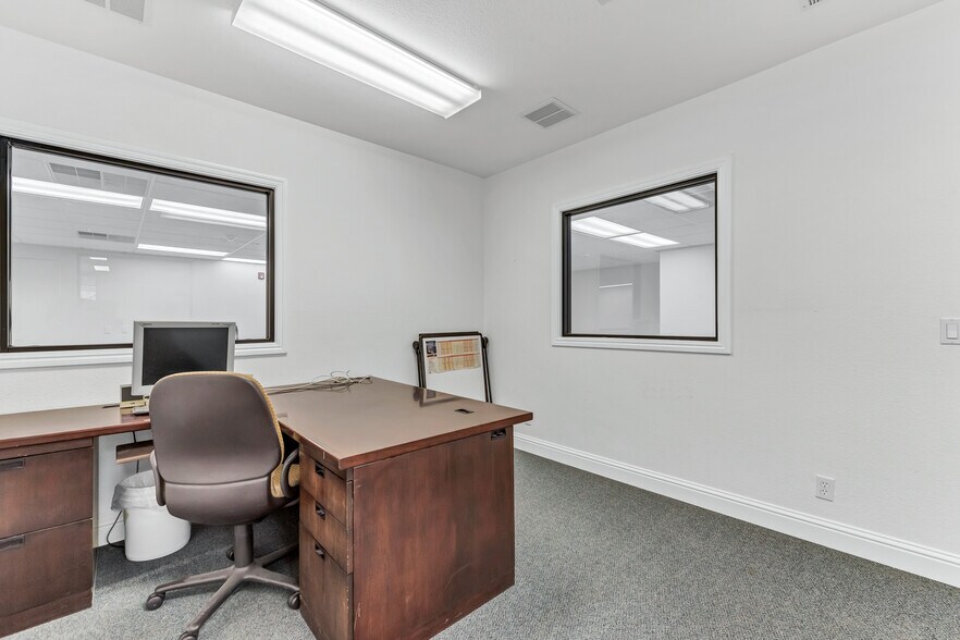 More Photos Of 1925 Francisco Blvd E, San Rafael Light Manufacturing For Lease