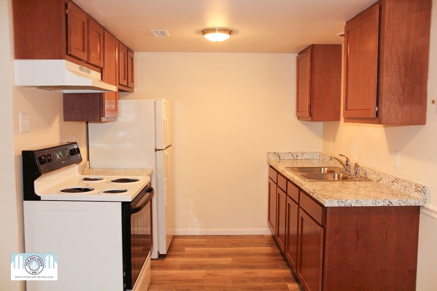 More Photos Of 2822-2846 Eldora Dr, Toledo Apartments For Sale