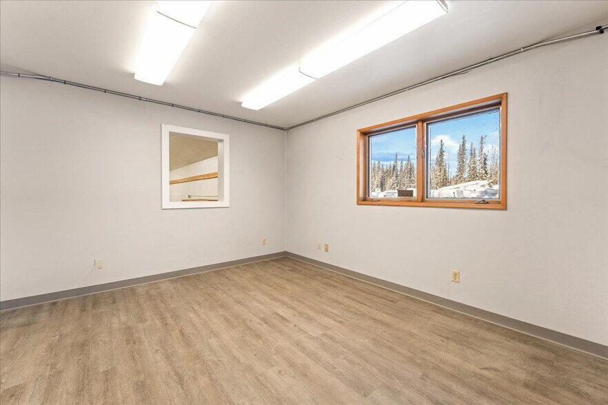 More Photos Of 1995 Badger Rd, North Pole Industrial For Lease