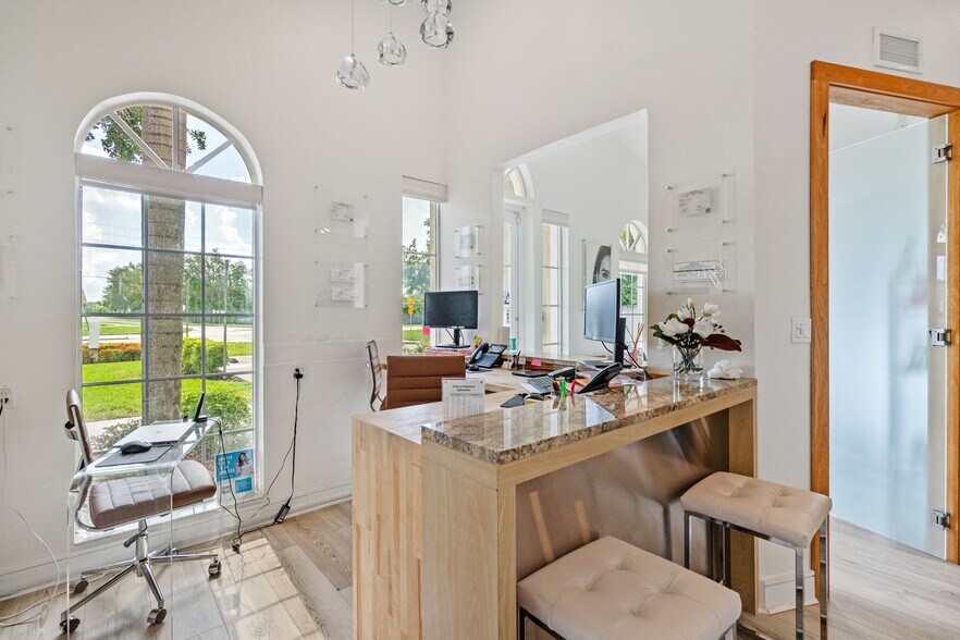 More Photos Of 3900 Clark Rd, Sarasota Medical For Sale