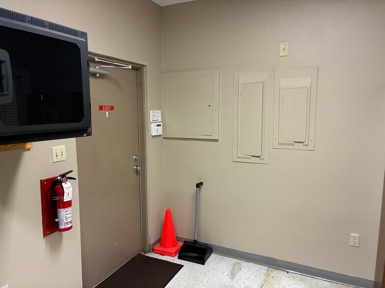 More Photos Of 1134 N Road St, Elizabeth City Medical For Lease