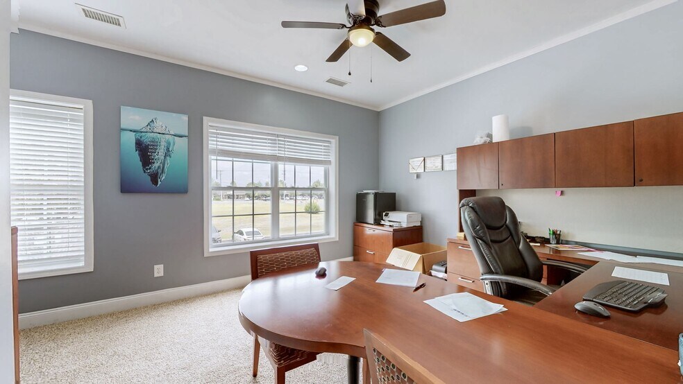 More Photos Of 239 Veterans Pky, Murfreesboro Office For Sale