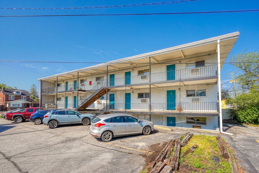 More Photos Of 2958 Sullivant Ave, Columbus Apartments For Sale