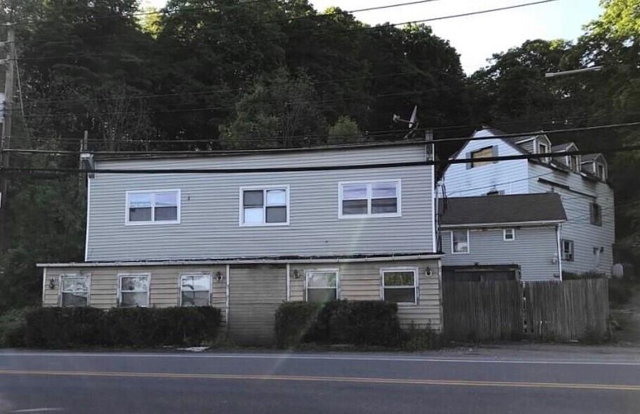 More Photos Of , Jefferson Valley Unknown For Sale