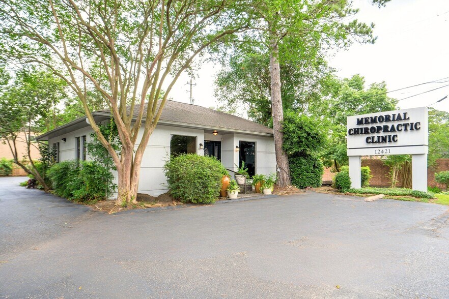 More Photos Of 12421 Memorial Dr, Houston Medical For Sale