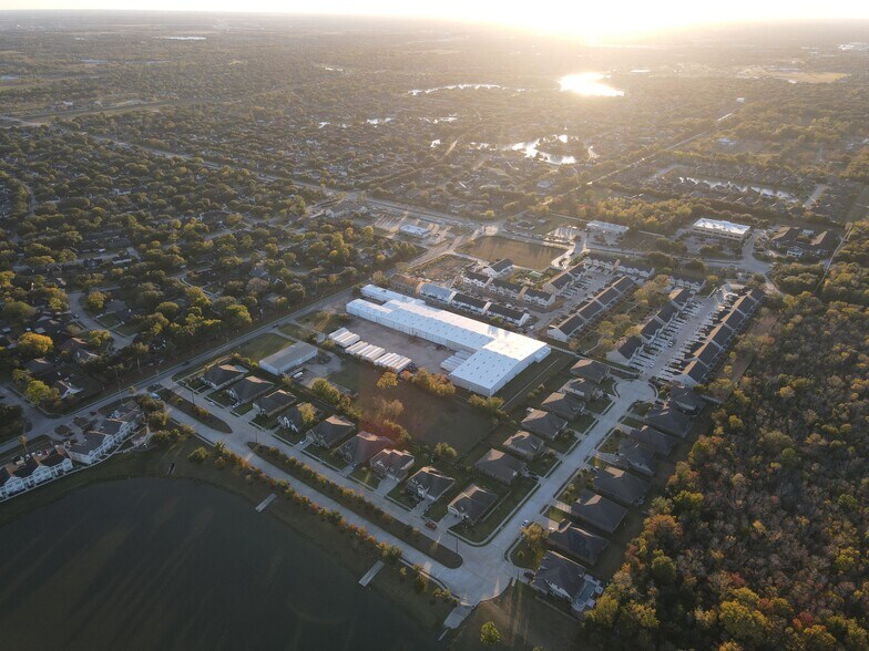 More Photos Of 8101 Fite Rd, Pearland Warehouse For Sale