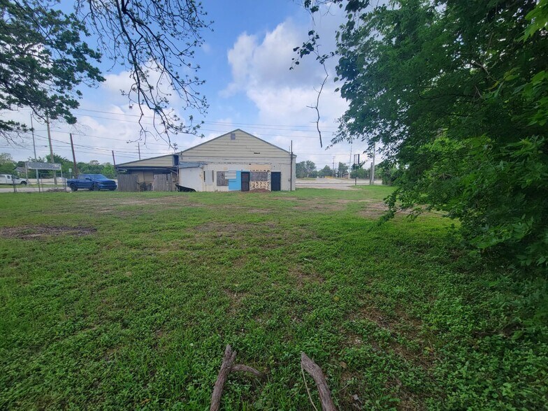 More Photos Of 14201 Main St, Houston Restaurant For Lease