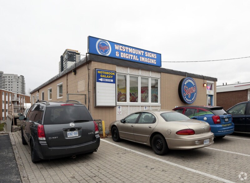 Primary Photo Of 347 Weber St N, Waterloo Freestanding For Lease