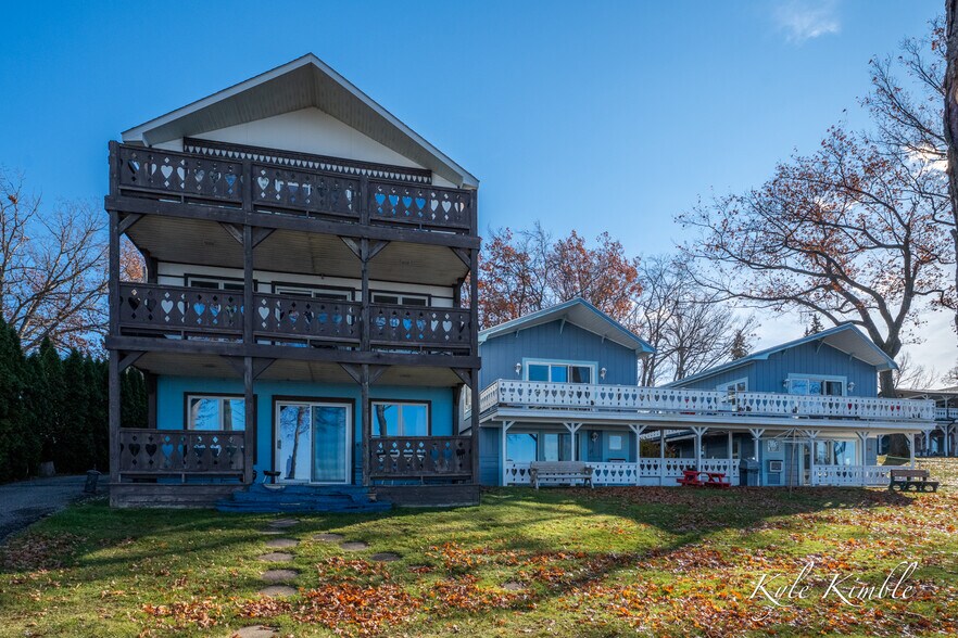 More Photos Of 104 W Houghton Lake Dr, Prudenville Hotel For Sale