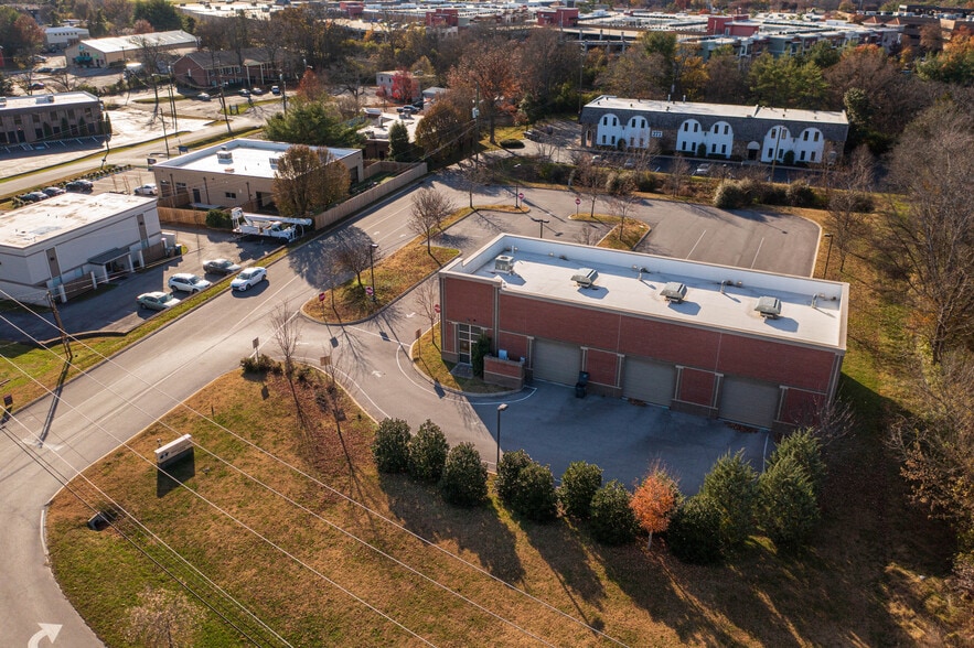 Primary Photo Of 273 Wilson Pike Cir, Brentwood Warehouse For Sale