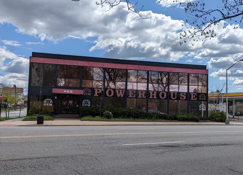 More Photos Of 465 Bloomfield Ave, Bloomfield Office For Lease