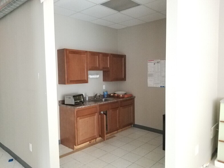 More Photos Of 574 Washington St, Easton Freestanding For Lease