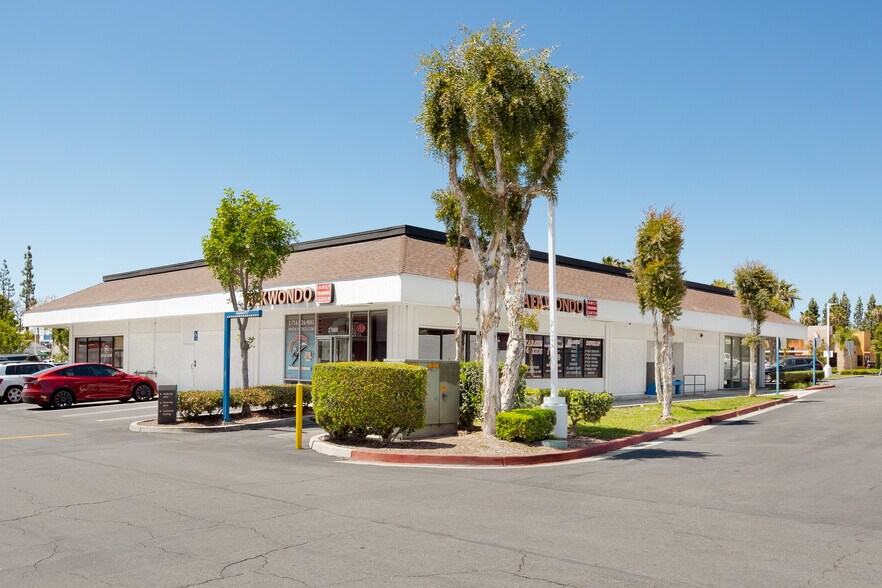 More Photos Of 17474-17580 Yorba Linda Blvd, Yorba Linda Unknown For Lease