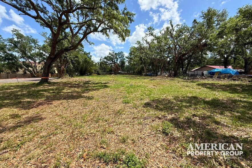 More Photos Of 1702 E Manatee Ave, Bradenton Land For Sale