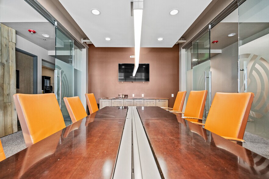 More Photos Of 165 Caprice Ct, Castle Rock Warehouse For Lease