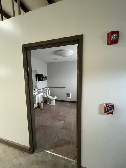 More Photos Of 6320 W Bruns Rd, Monee Warehouse For Lease