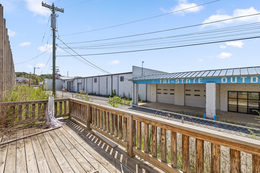 More Photos Of 121 Honest St, Chattanooga Light Manufacturing For Sale