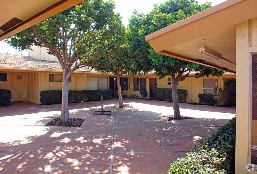 More Photos Of 4747 Mission Blvd, San Diego Medical For Lease